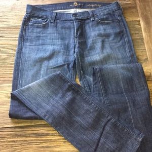 7 For All Mankind | Straight Leg Midrise Jean 28